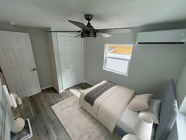 1574 Ewing Ave — Photo 12