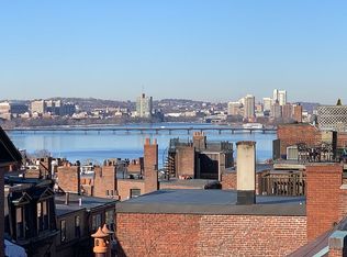 88 Myrtle St, Boston, MA 02114