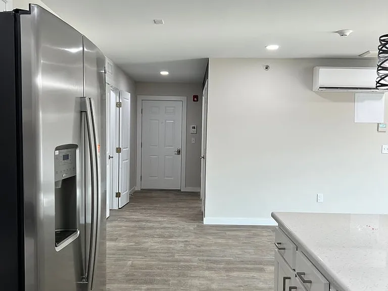 950 S Hebron Ave — Photo 8