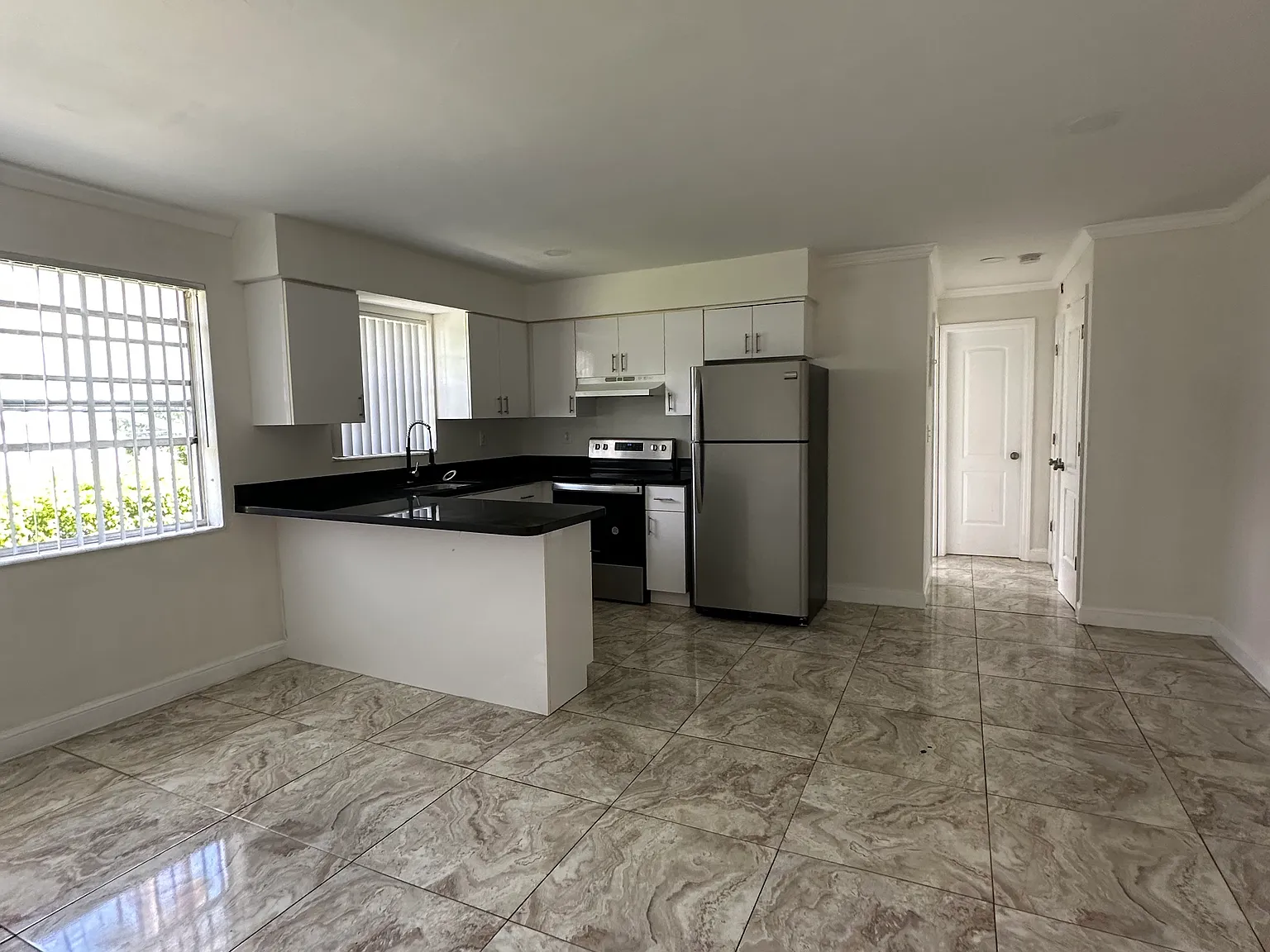 1 bed, 745 sqft, $1,595 — Photo 4