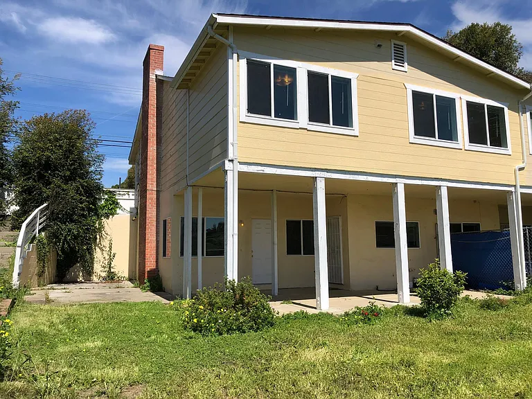 1348 Highland Blvd — Photo 1