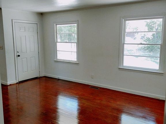 5th image of 2821 Skyline Dr