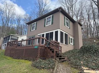 3128 Rockwood Dr SW, Sherrodsville, OH