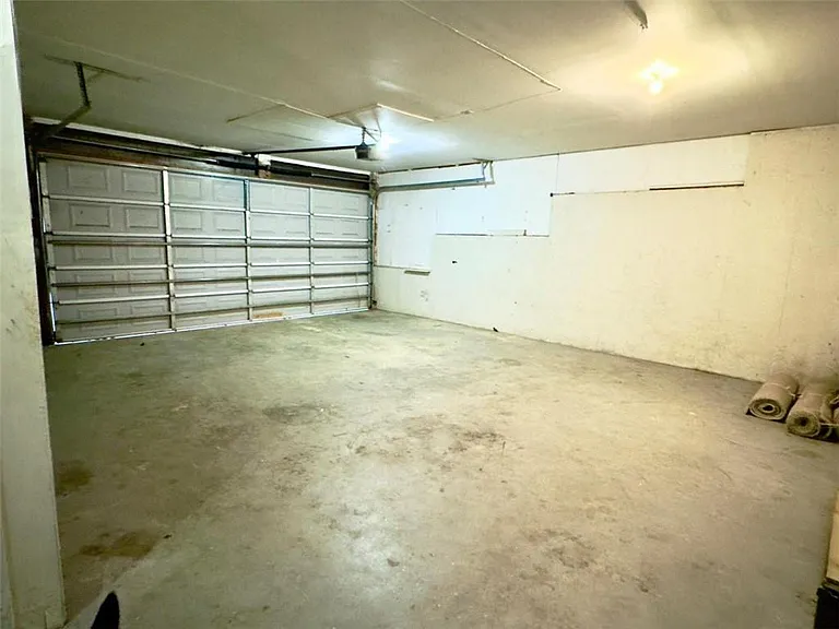 2020 Driftwood Cir — Photo 17