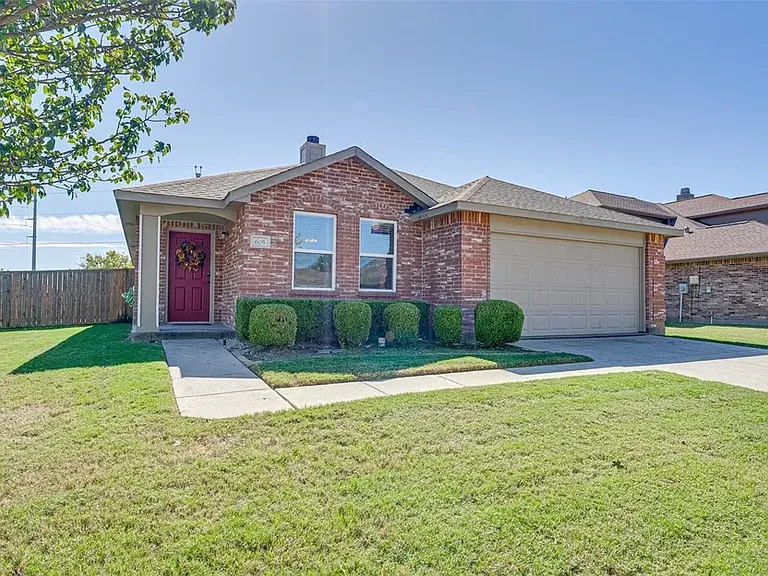 605 Cottondale Ln — Photo 2