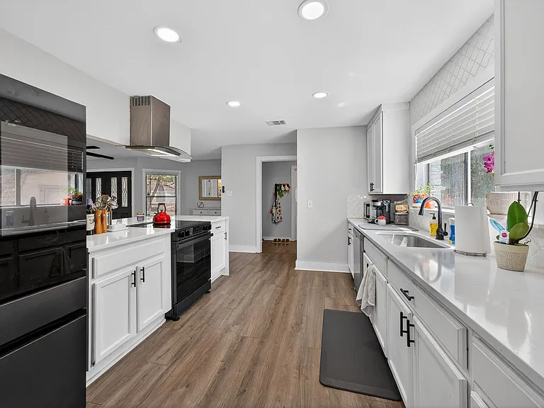 15262 Moonlit Grv — Photo 14