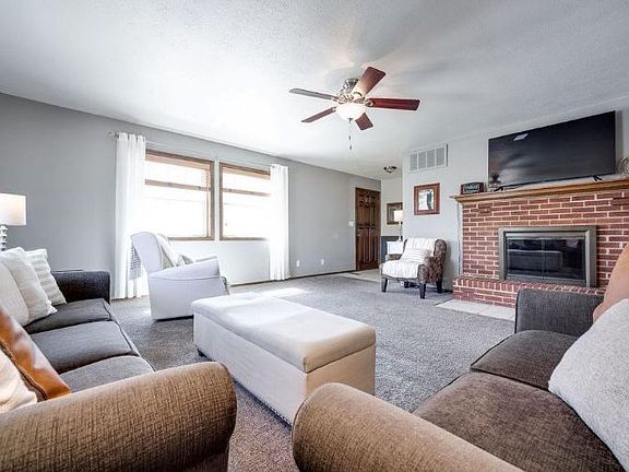 4th image of 4 Wentworth Dr
