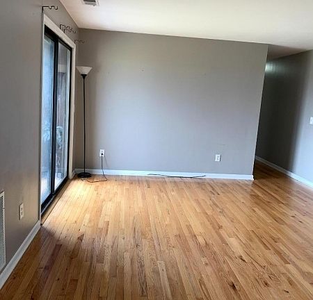 4th image of 700 Schuyler Ave #G33-33