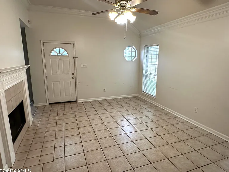 130 Edie Ann Dr — Photo 5