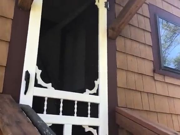 5th image of 811 Eklund Ave
