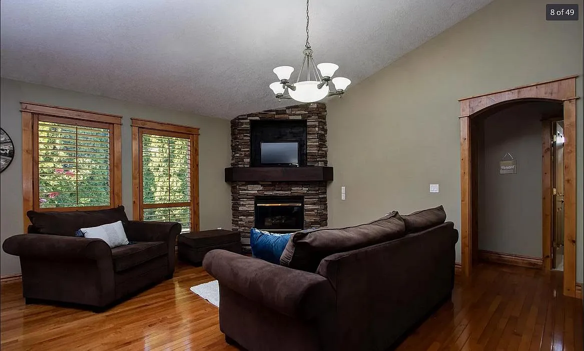 4 bed, 1700 sqft, $2,700 — Photo 4