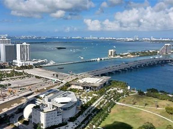 3rd image of 888 Biscayne Blvd APT 4411