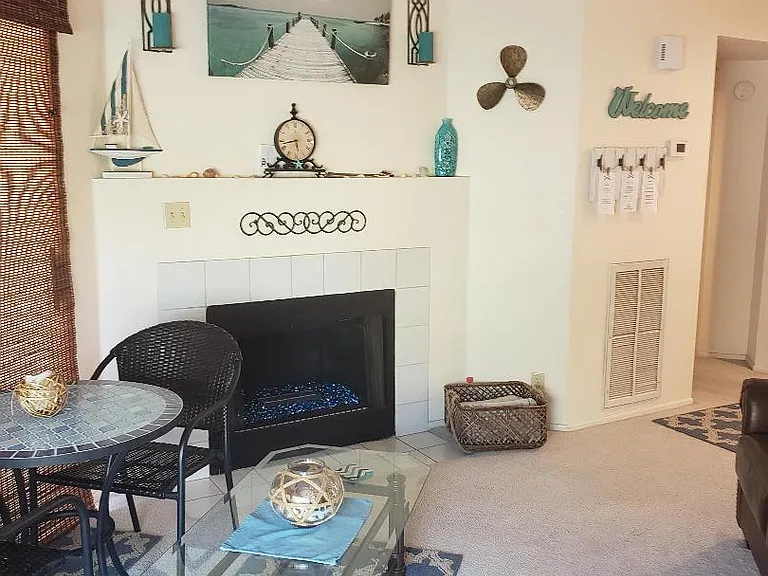 1650 Smoketree Ave S #220 — Photo 5