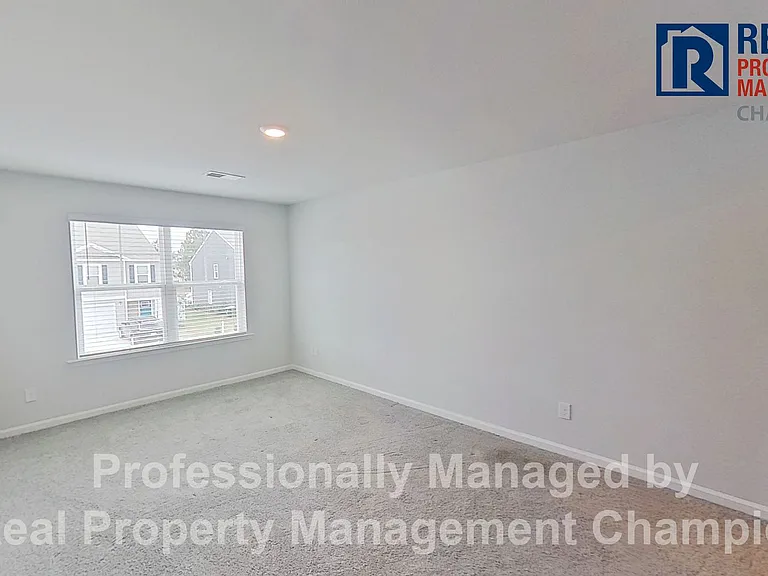 3110 Lobelia Ln — Photo 11