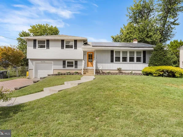 1104 Essex Ave, Voorhees, NJ 08043