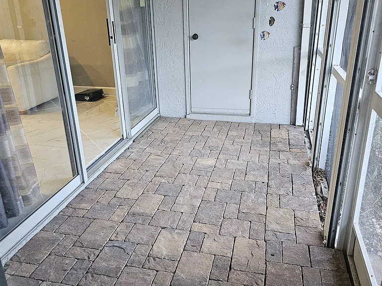 9590 Windsor Club Cir — Photo 10