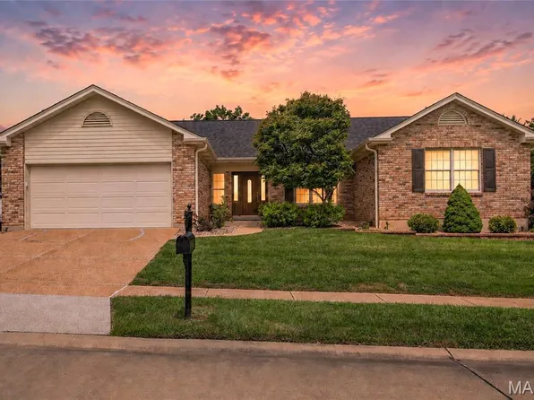 5305 Ambs Ct, Saint Louis, MO 63128