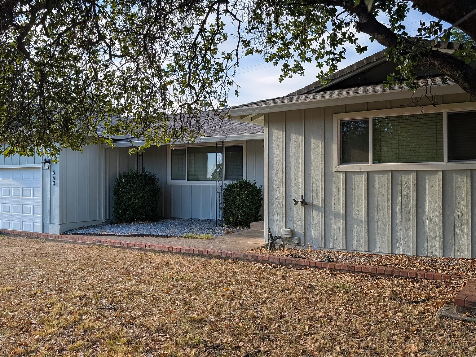 3 bed, 1738 sqft, $2,300 — Photo 2