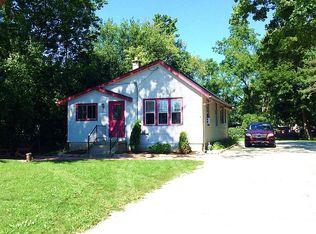 N51W34910 Lake Dr, OKAUCHEE, WI 53069