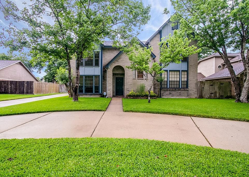 1st image of 9907 Churchill Way Dr