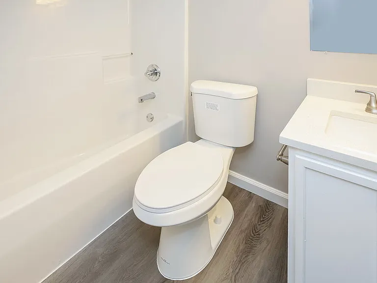 10607 Pickens Ct — Photo 14