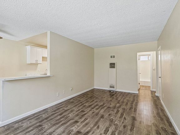 5th image of 242 W Verdugo Ave APT 3