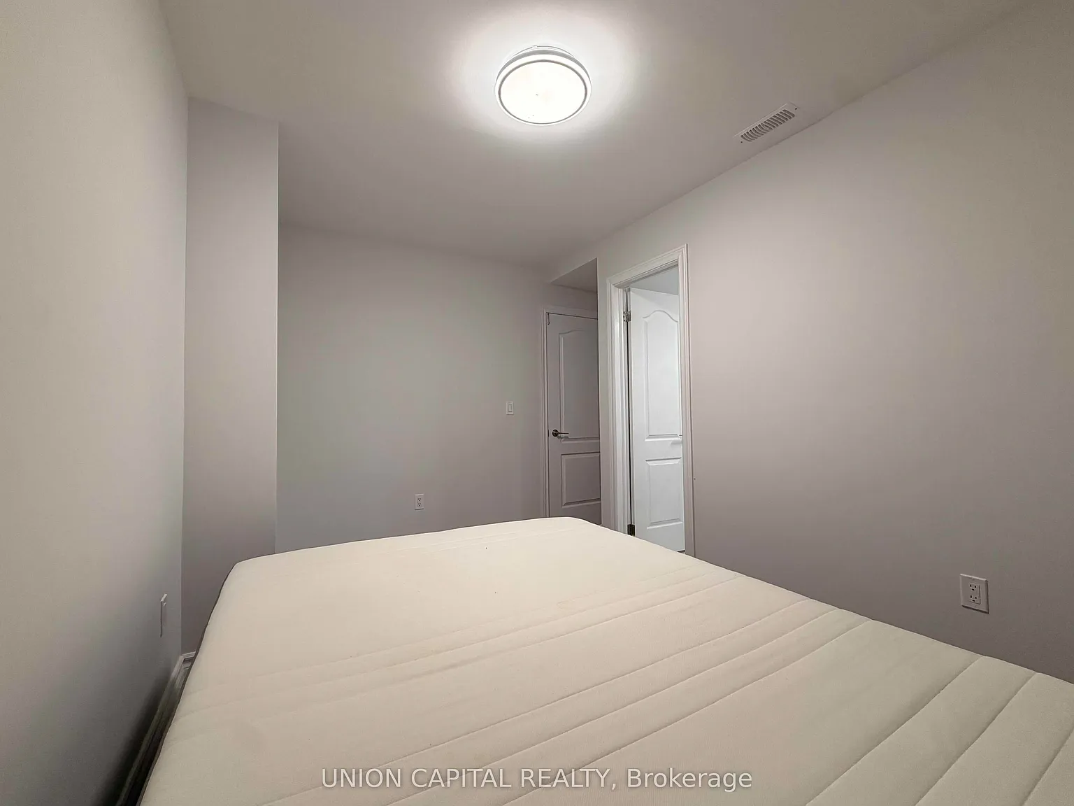 2 bed, $2,200 — Photo 4