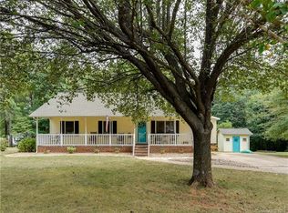 4418 Hickory Grove Rd, Mount Holly, NC 28120