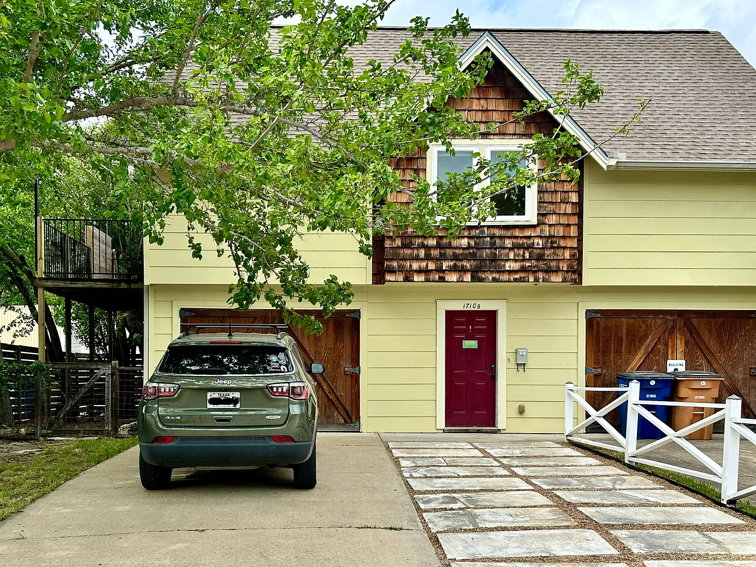 4 bed, 1800 sqft, $2,950 — Photo 2
