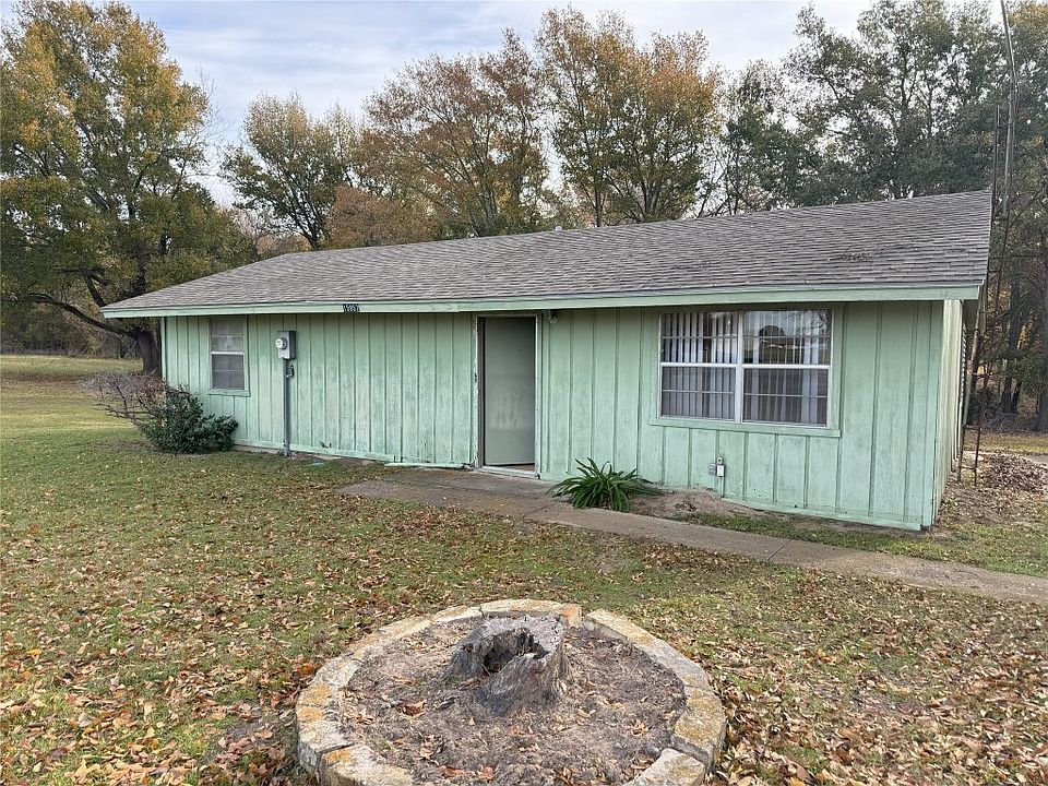 1st image of 15957 Saint Paul Dr