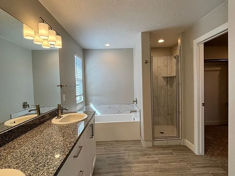 1042 S 1450 East St #22 — Photo 12