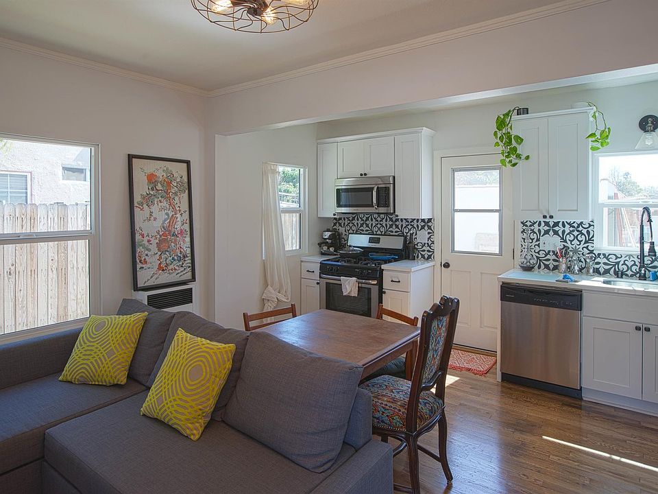 2nd image of 330 W Prospect St