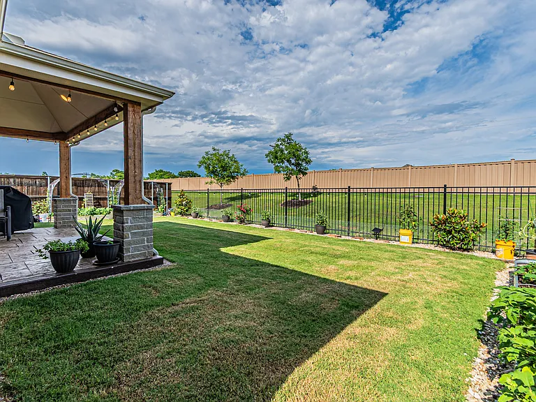 3508 Crescent Ln — Photo 38