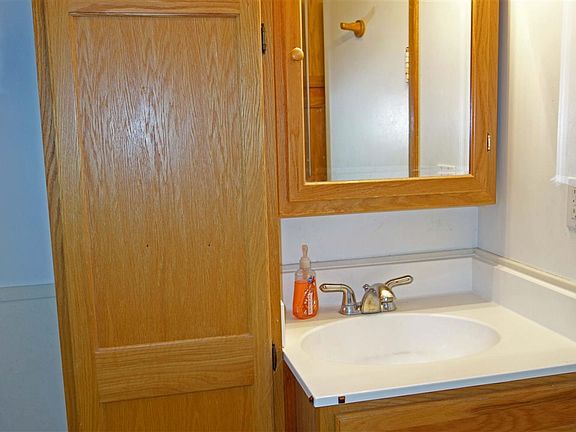 2nd image of 506 S Westlawn St