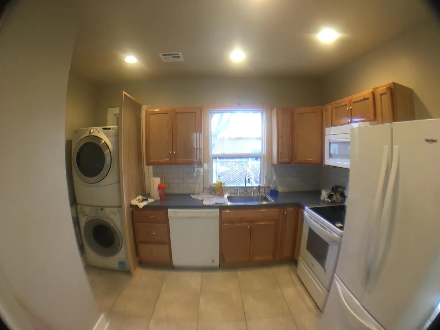 3 bed, 1100 sqft, $1,400 — Photo 4