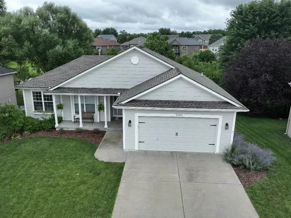 1109 NW 92nd St, Kansas City, MO 64155