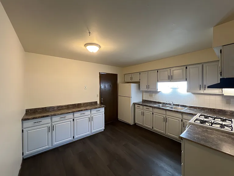 10112 W Sharon Ln — Photo 7