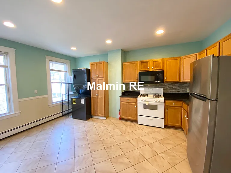 1562 Tremont St #3 — Photo 16