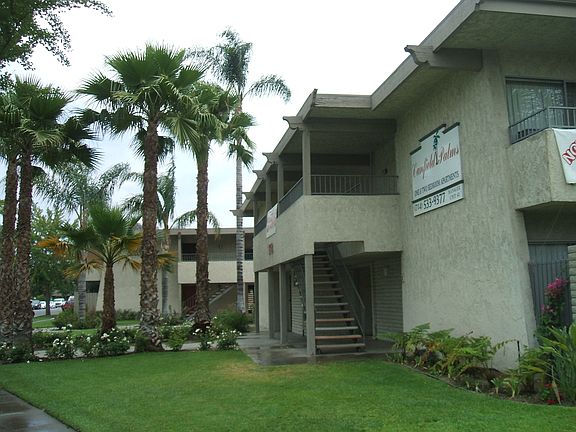 2nd image of 1540 E Canfield Ln #28703eb23