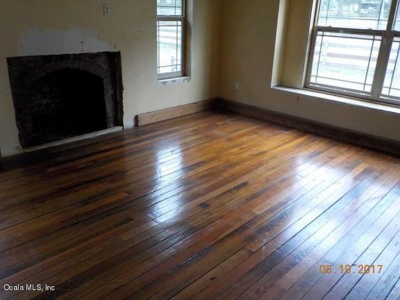 4th image of 17080 SE 19th Ct