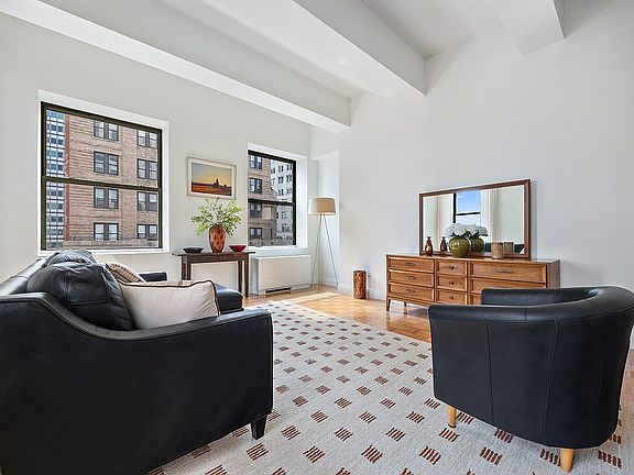 4th image of 99 John St APT 2109