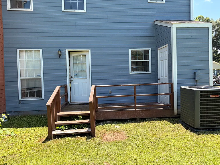 113 Willow Point Ln — Photo 12