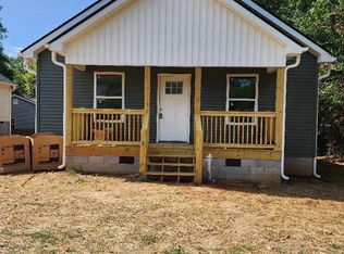 140 Broadus St, Greer, SC 29651