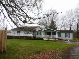 7499 Jefferson St, Hartstown, PA