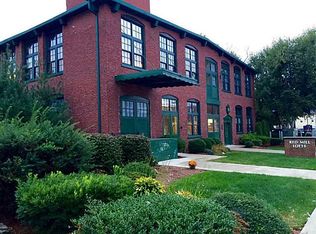 63 Blakeley St APT 209, Woonsocket, RI 02895