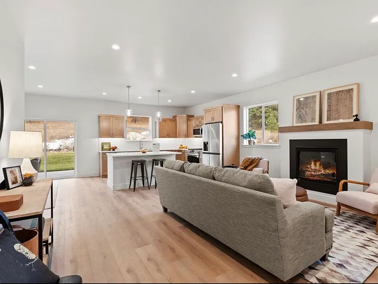 513 Eagle Valley Dr — Photo 11