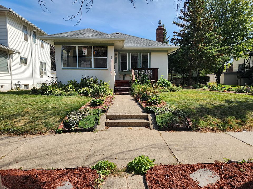 1st image of 141 8th Ave S