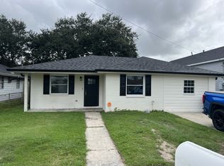 2125 Beachhead Ln, Violet, LA 70092