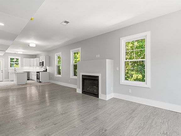 2nd image of 9 June St Floor 2