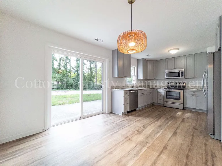 824 Haymarket Ln — Photo 11